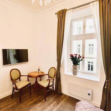 Kochanowskiego Apartment - Topolove Rooms & Apartments Krakow Bagian luar foto