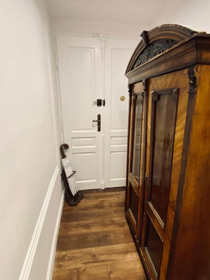Kochanowskiego Apartment - Topolove Rooms & Apartments Krakow Bagian luar foto