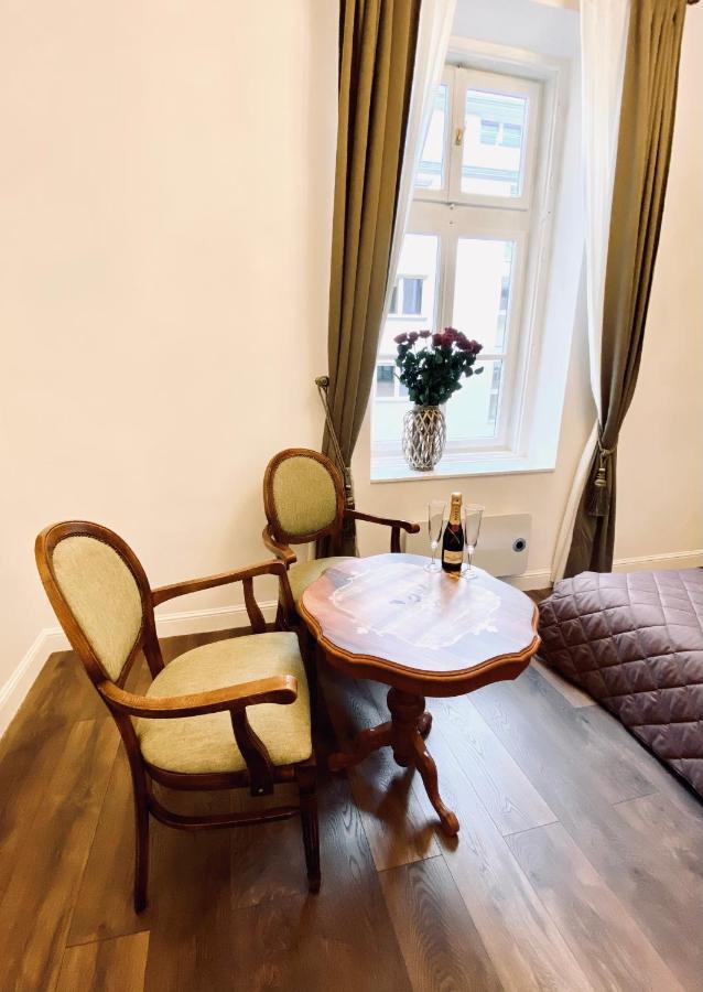 Kochanowskiego Apartment - Topolove Rooms & Apartments Krakow Bagian luar foto